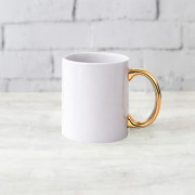 Кружка белая с золотой ручкой